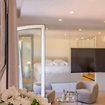 Le Semiramis L & Views L Shellter Penzion *