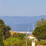 Inn Le Semiramis L & Views L Shellter *